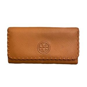 Tory Burch Tan Marion Envelope Continental Wallet, perf for fall 🍂🍁
